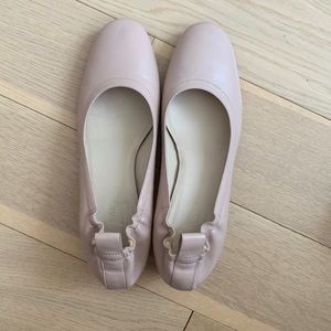 Everlane light pink leather sandals